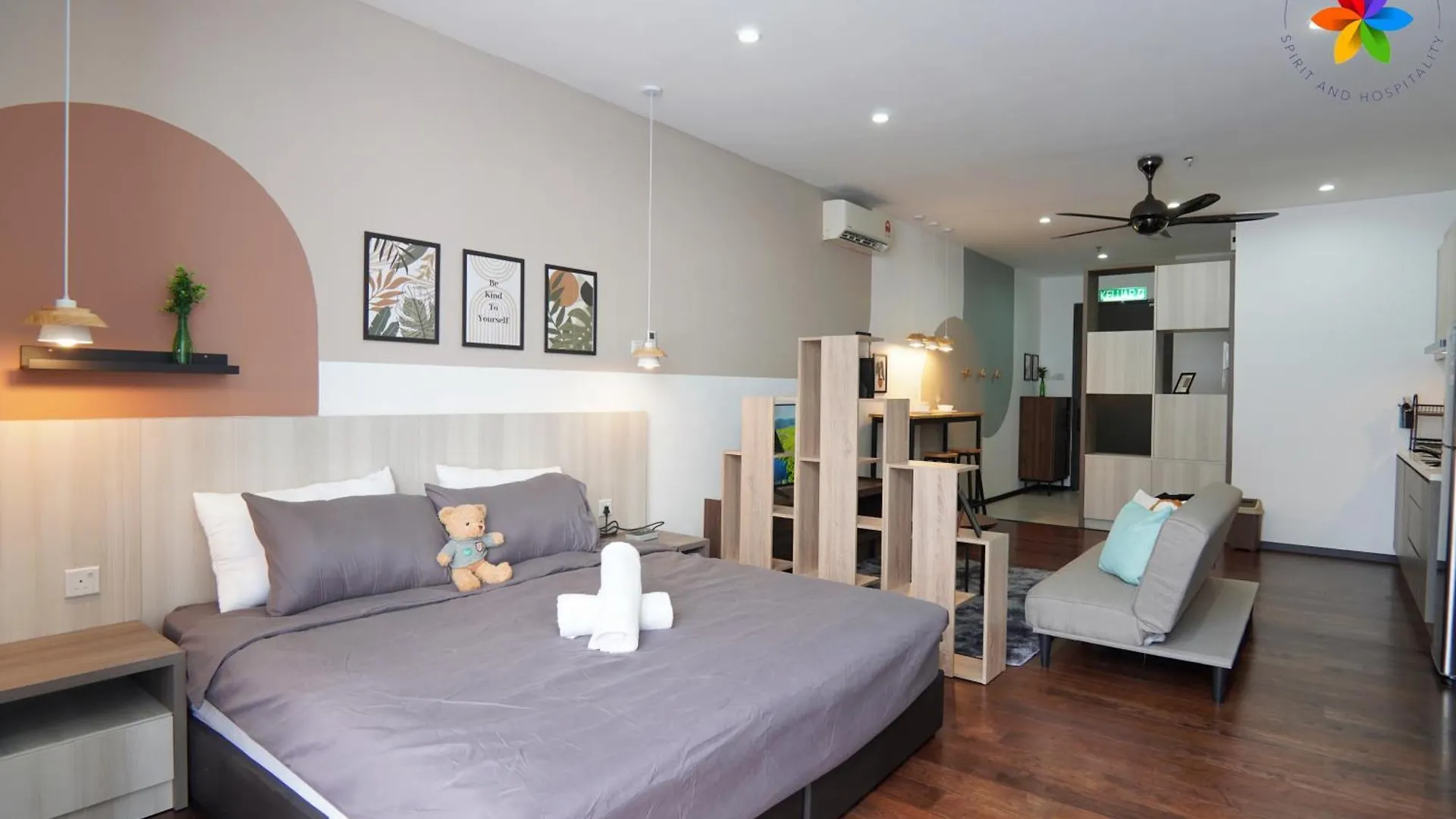 Lily And Loft - Queensville @ Kuala Lumpur - Netflix 0*,